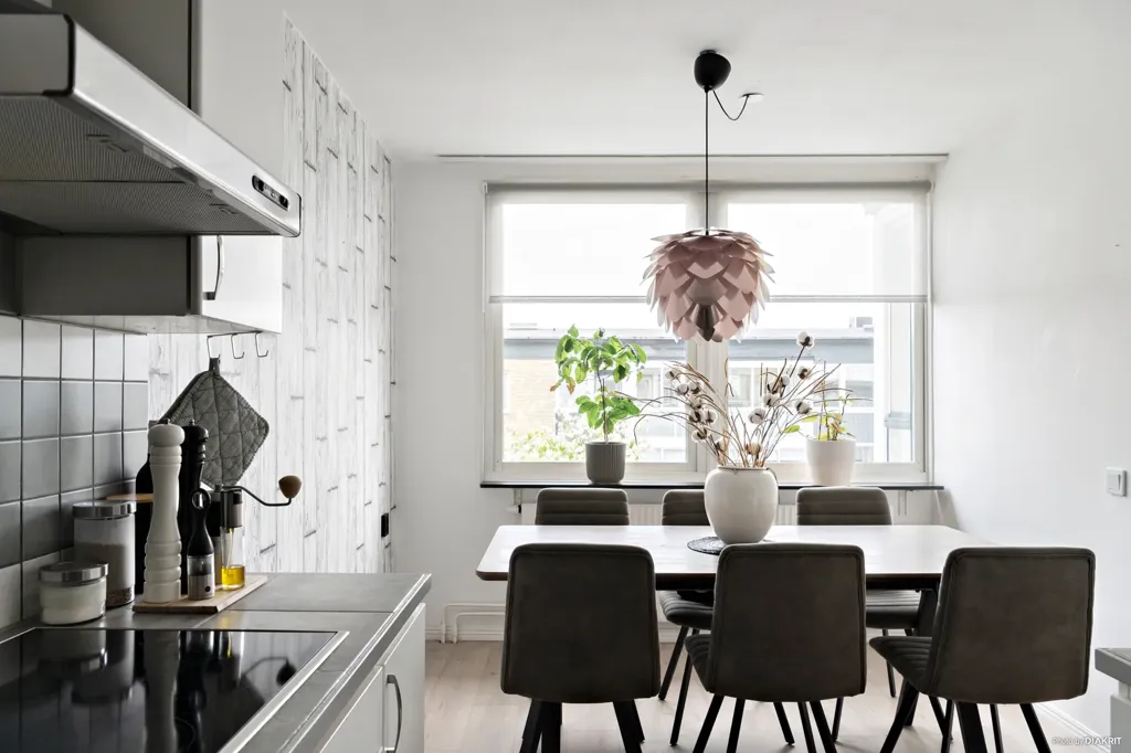 Salle à manger - Bright Apartment with Balcony in Skåne