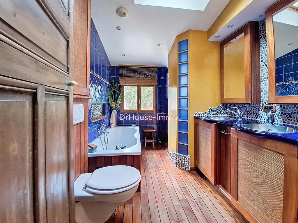 Salles de bain - Maison avec Dépendances au Cœur des Bois