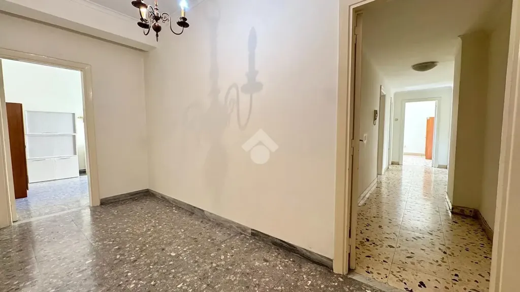 Ingresso - Apartment with Balcony in Naples
