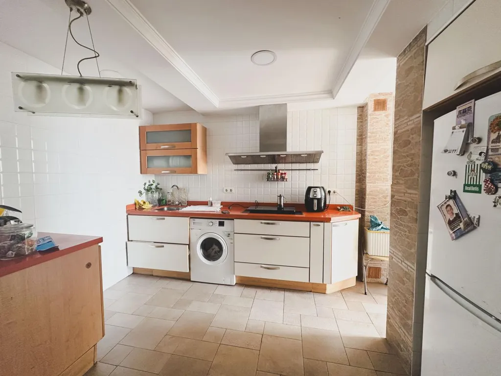 Kitchen - Seafront Apartment with Balcony in Cádiz