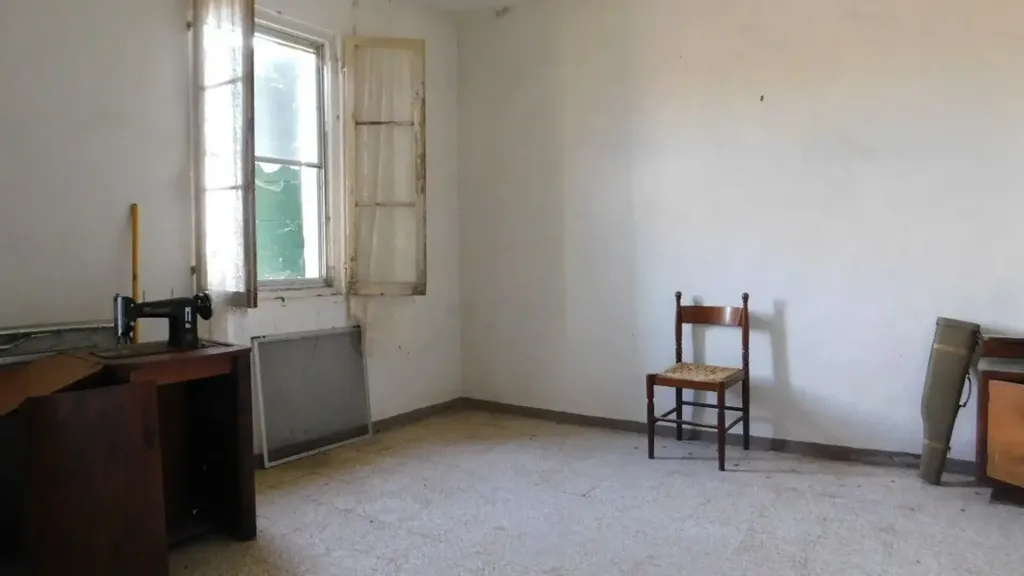 Magamistoad - Villa to Renovate with Garden in Matelica, Cesena