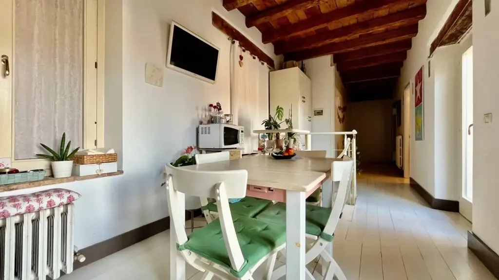 Sala da pranzo - Rustic Bilocale with Balcony in Ancona