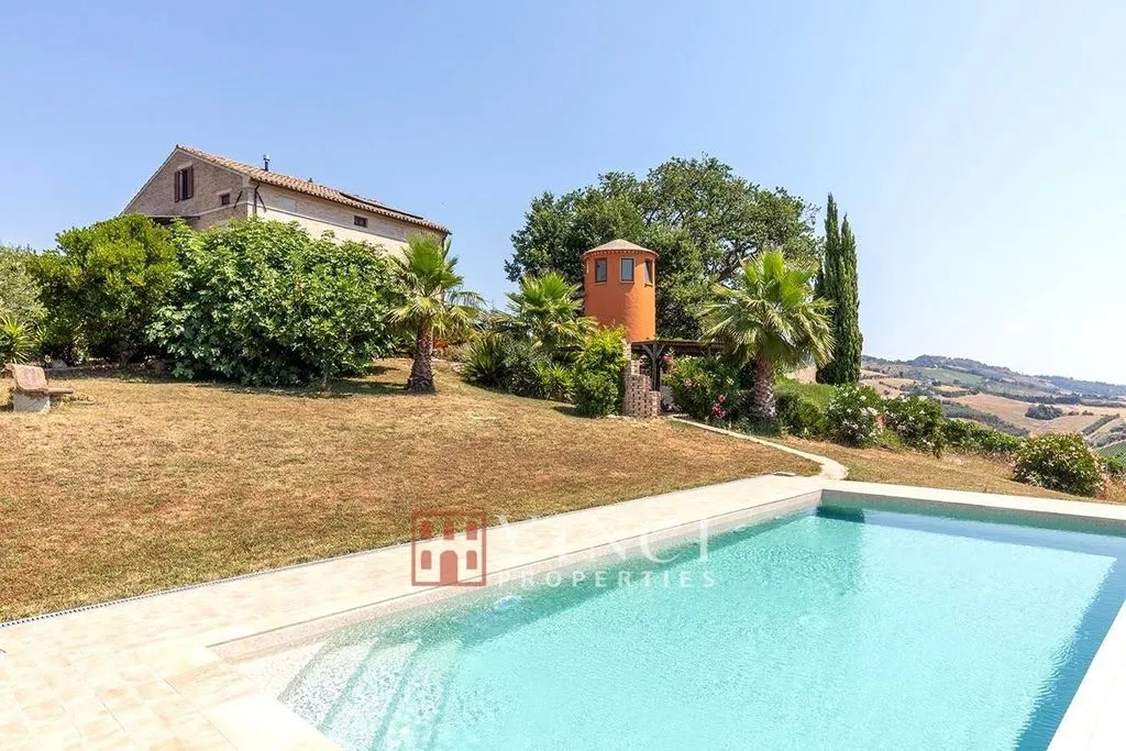 Bassein - Rustic Casale with Pool in Montefiore dell'Aso