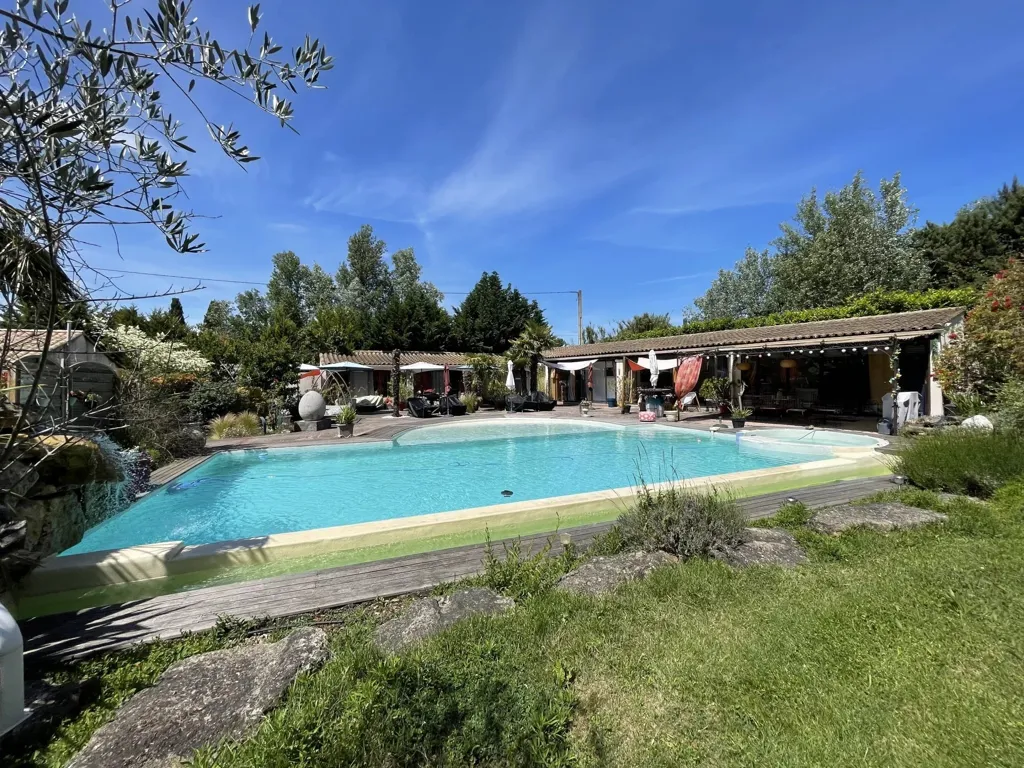 Pool - Mas with Gîtes in Provence