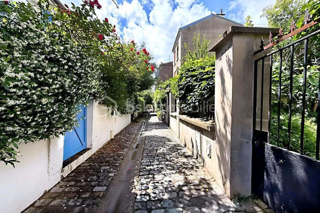 Välivaade - Compact Parisian Flat with Garden in Jourdain
