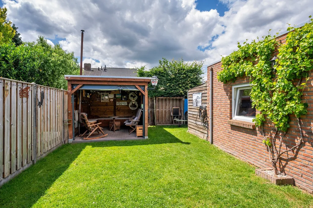 Jardin - Modernised Two-Storey House with Garden in Reuver