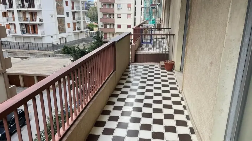 Balcon - 5-Room Apartment in Quiet Area, Siracusa