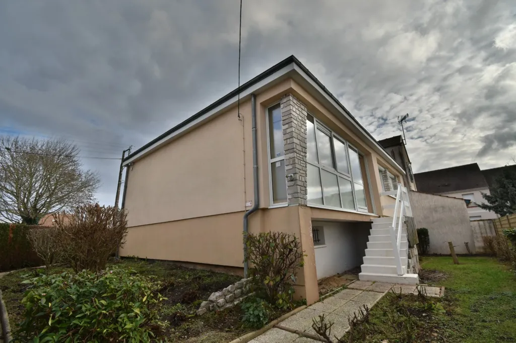 Exterior - Renovated House with Garden in Madeleine District