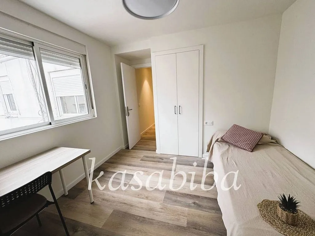 Chambres - Fully Furnished Flat with Sea View in Valencia