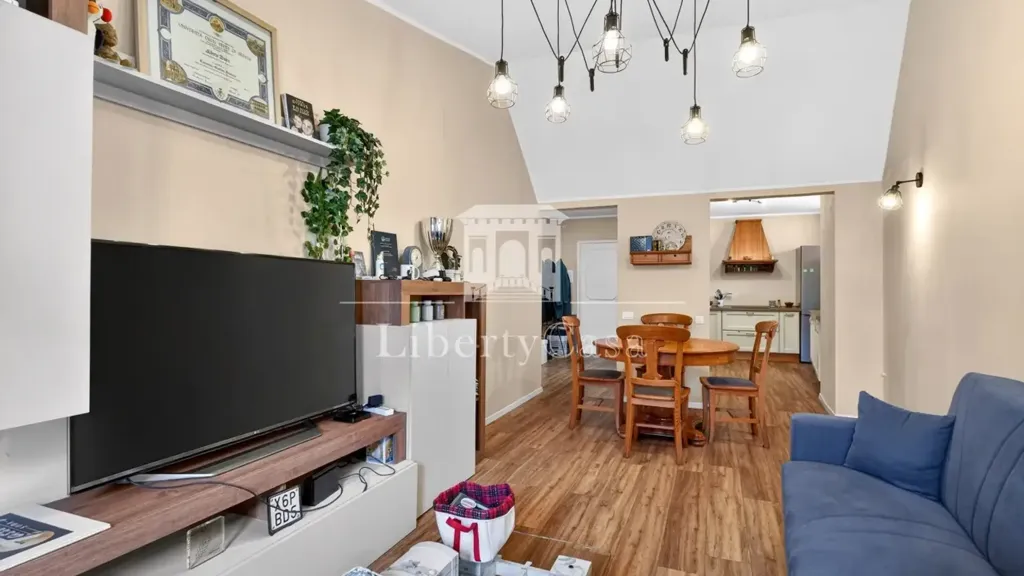 Living Room - Rustic Lake View Apartment in Salò