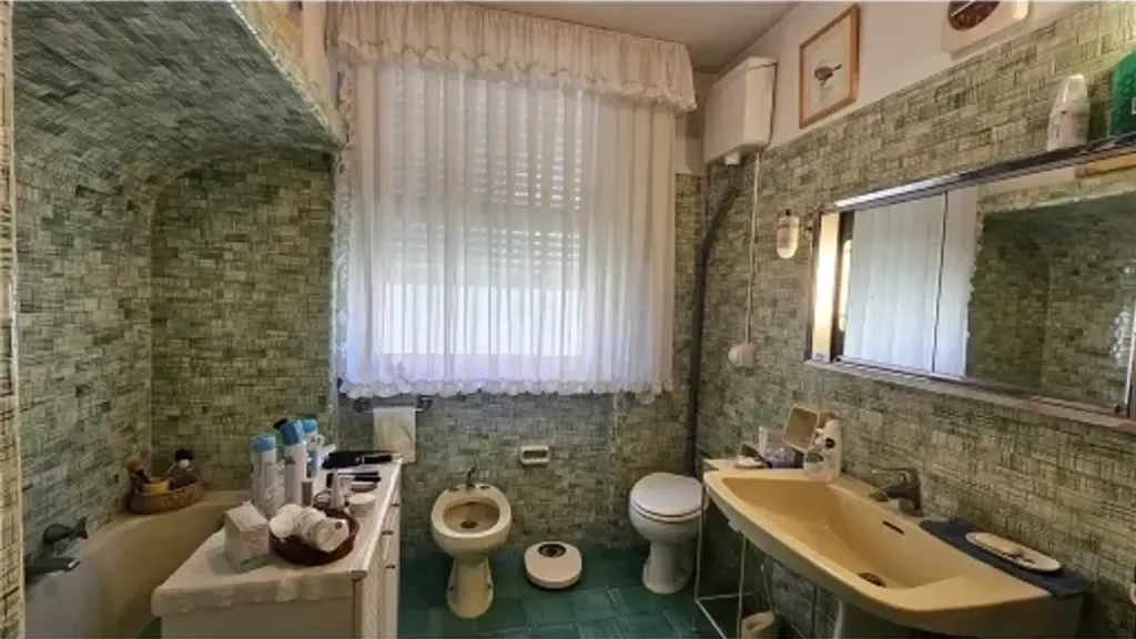 Vannitoad - Triplex Villa with Garden in Empoli