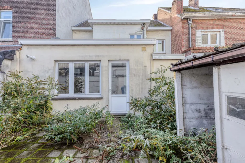 Jardin - Maison Commerciale avec Terrasse au Centre d'Affligem