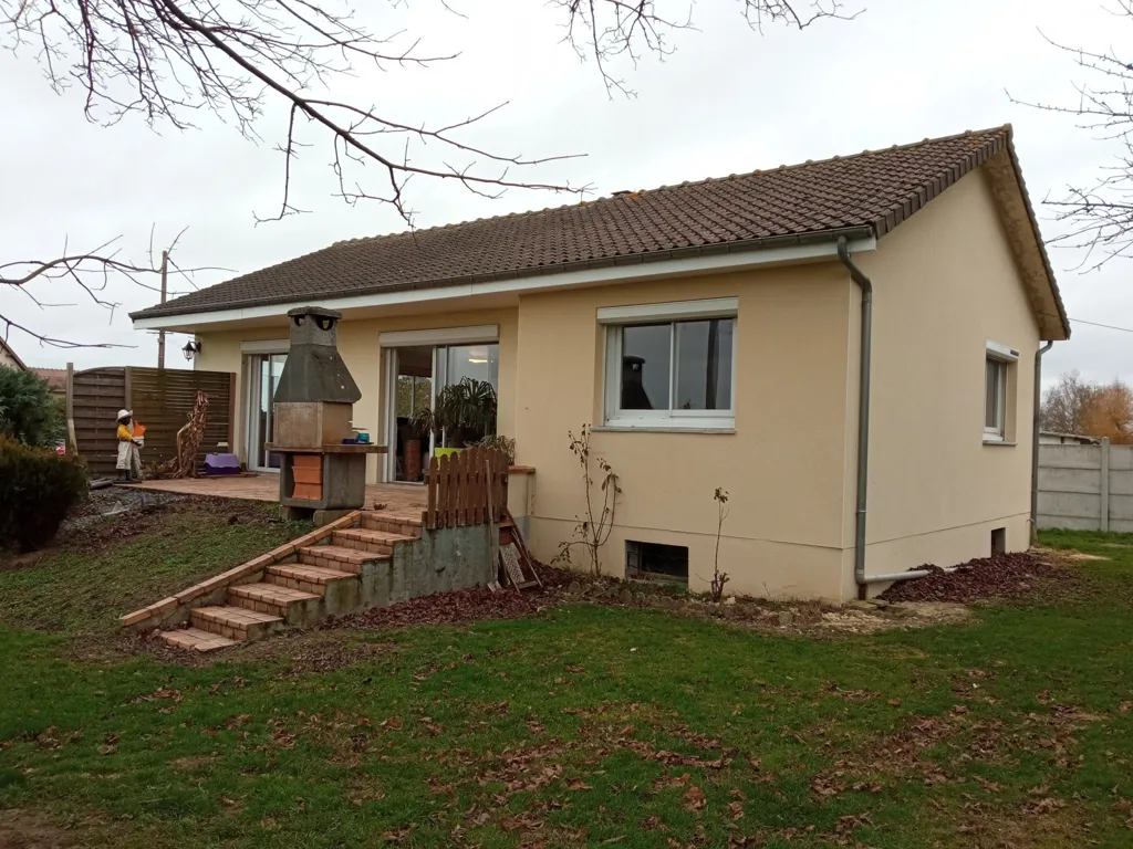 Extérieur - Pavillon de Plain Pied avec Terrasse à 5 Min du Neubourg