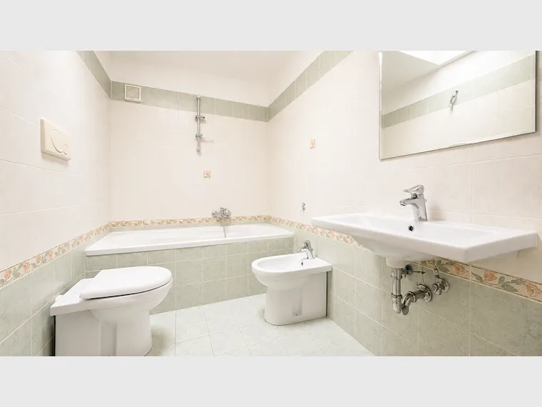 Salles de bain - Mansard Apartment with Double Exposure in Fiuggi