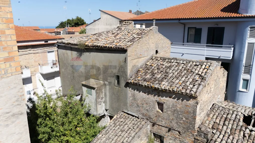 Extérieur - Rustic Building for Renovation in Cupello
