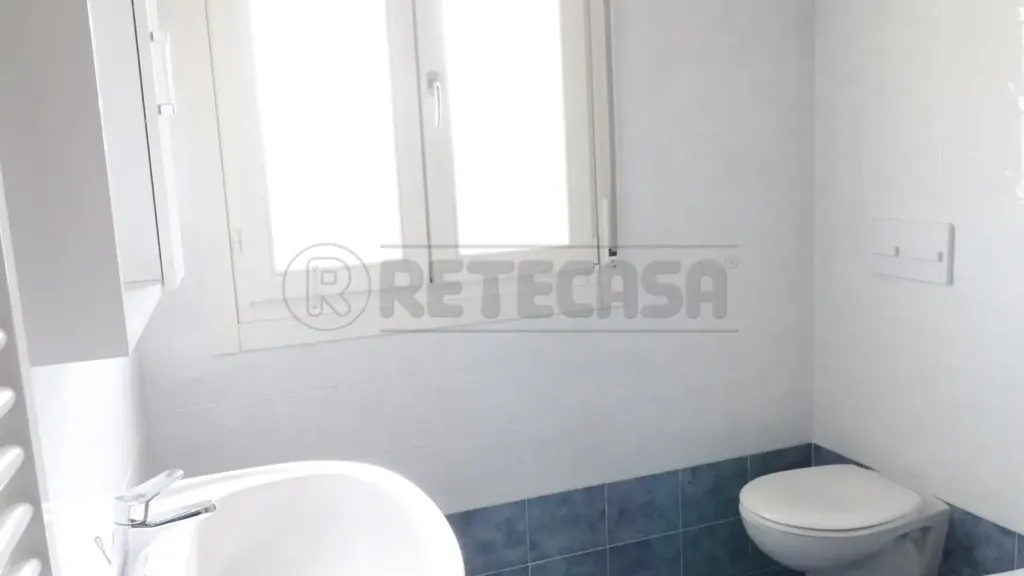 Salles de bain - Studio Apartment with Parking in Bondeno