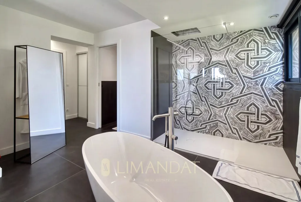 Vannitoad - Contemporary Villa with Sea View in Cap-Ferrat