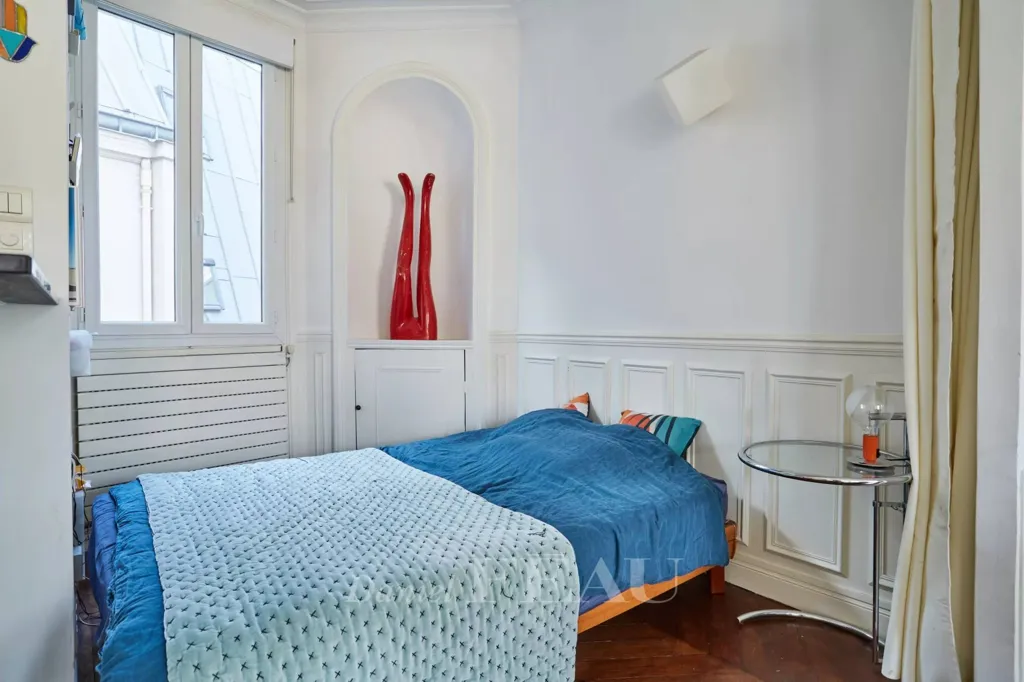 Magamistoad - Sunlit Apartment with Balcony in Paris 8th