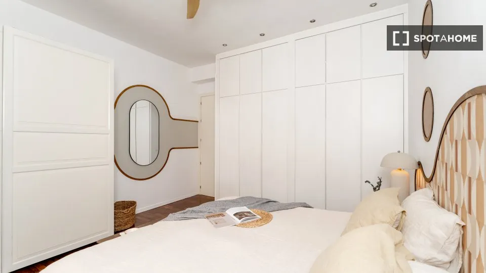 Magamistoad - Furnished Apartment in Goya, Madrid