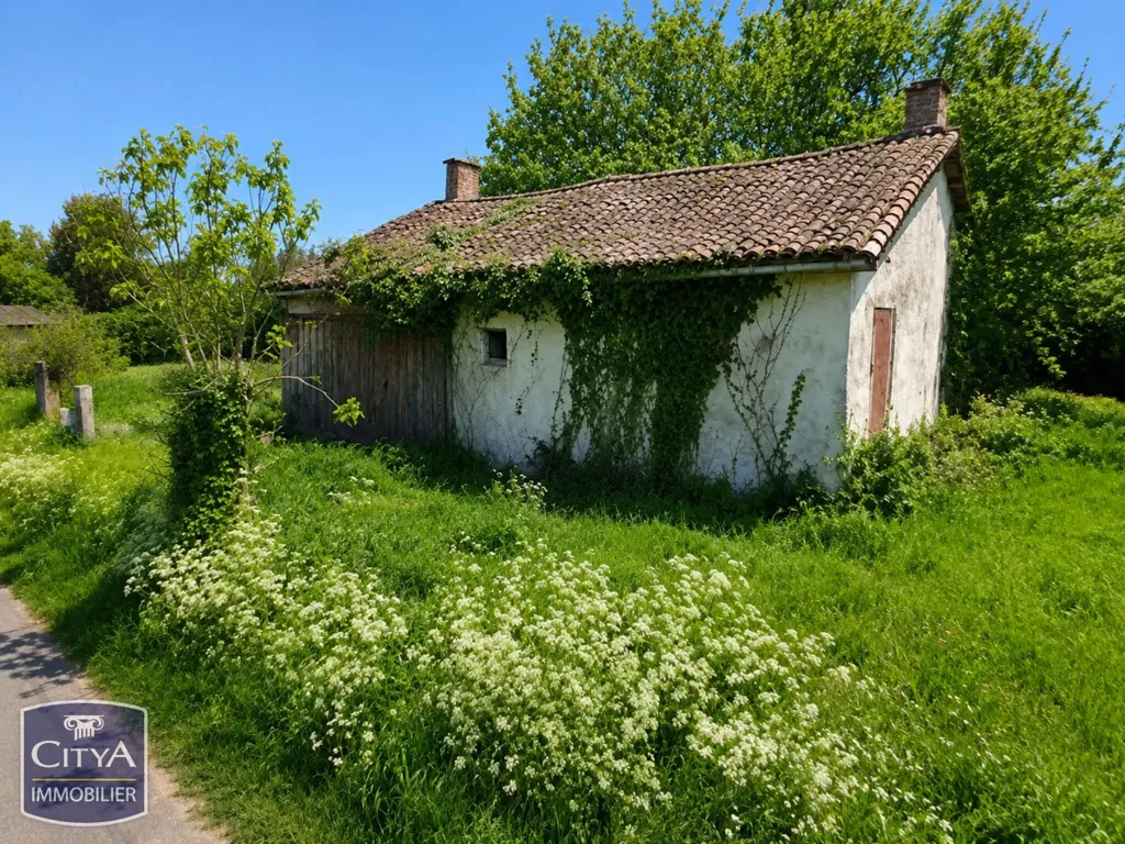 Exterior - Renovatable House with Garden in Charming Area