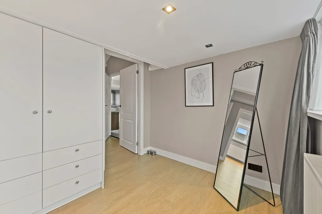 Pièces - Renovated Apartment with Balcony in Blijdorp
