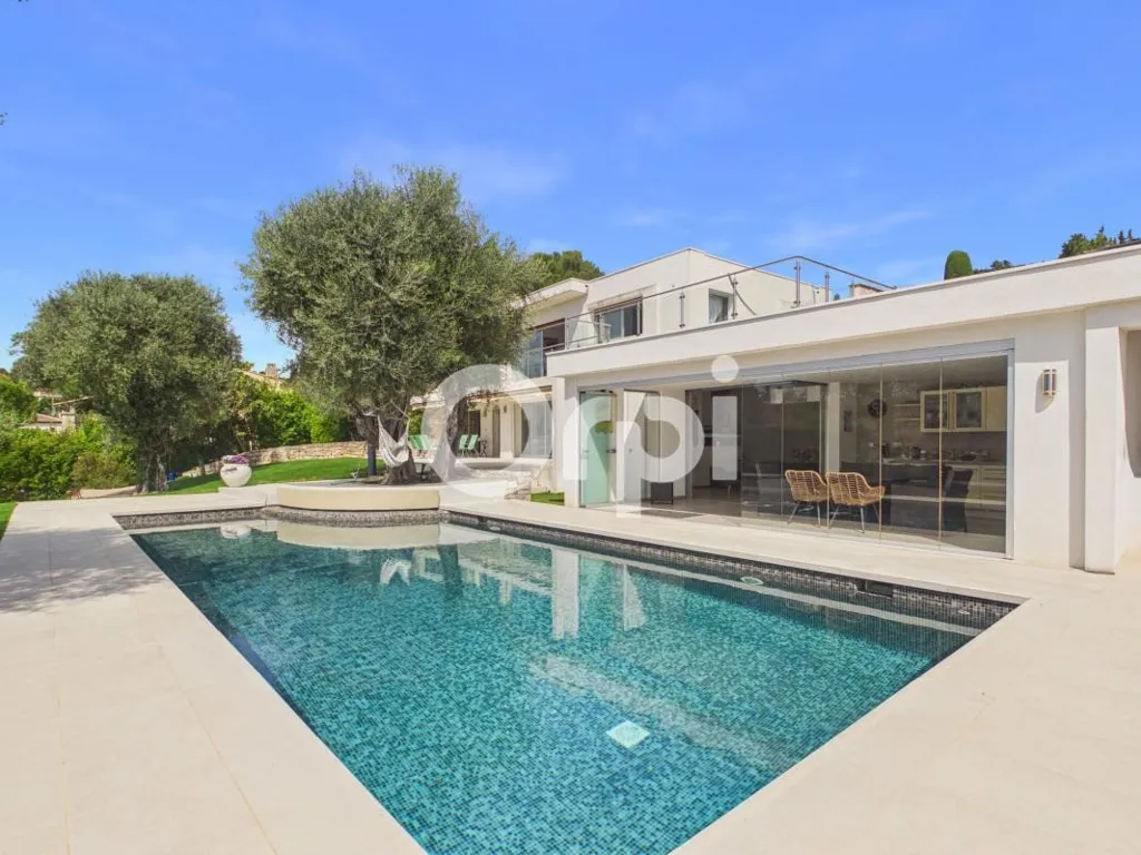 Piscine - Villa avec Piscine dans un Domaine Prestigieux à Valbonne