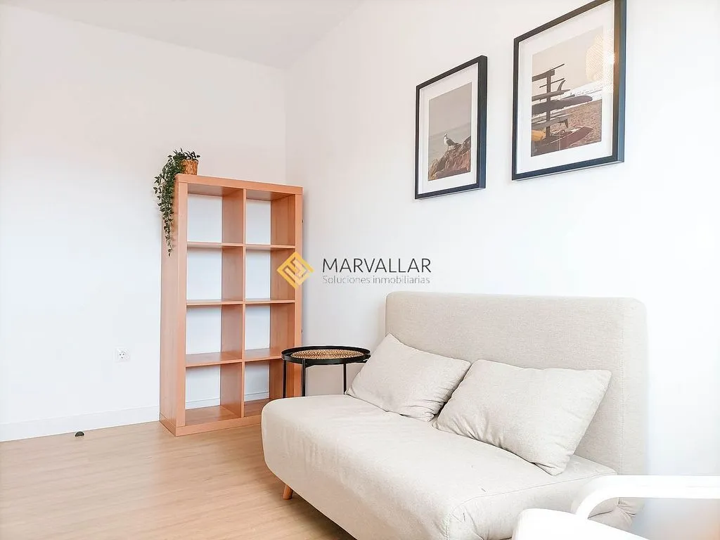 Séjour - Modern Flat with University Proximity in Los Castros
