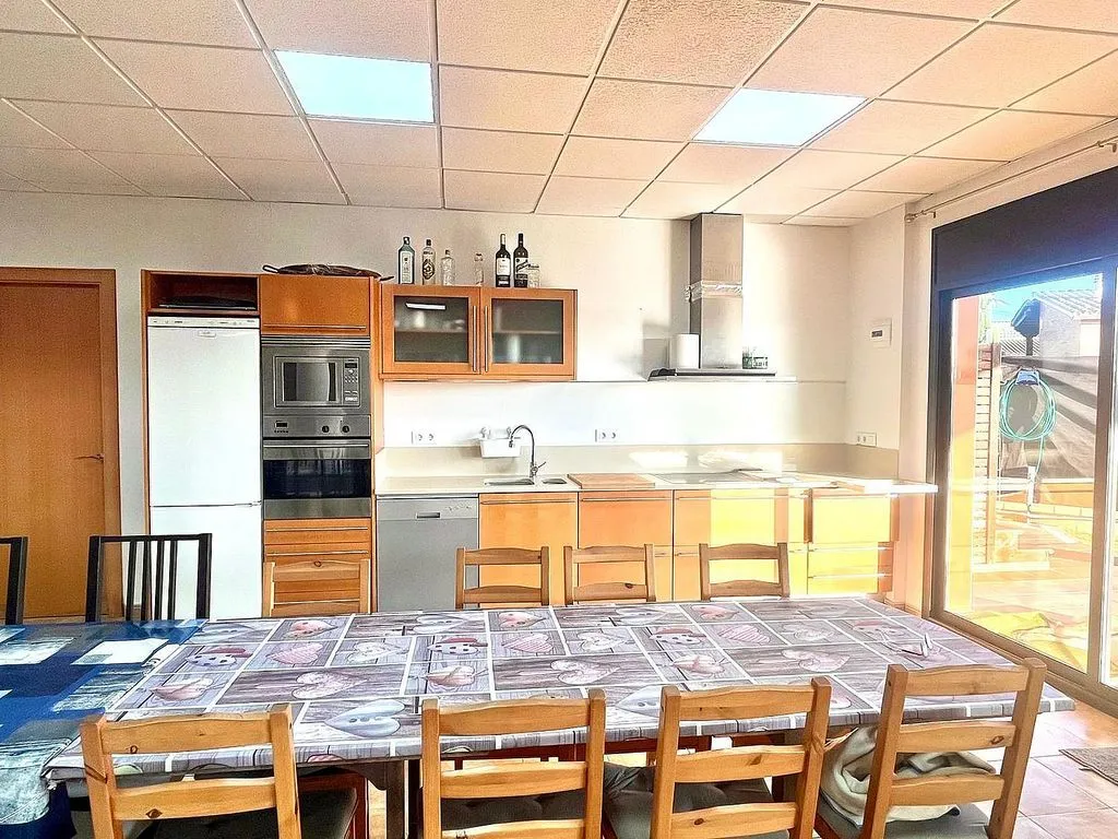 Dining Room - Chalet with Private Pool in Lloret de Mar