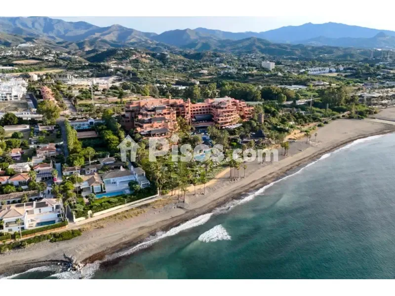 Luxury Apartment with Jacuzzi Terrace in Estepona