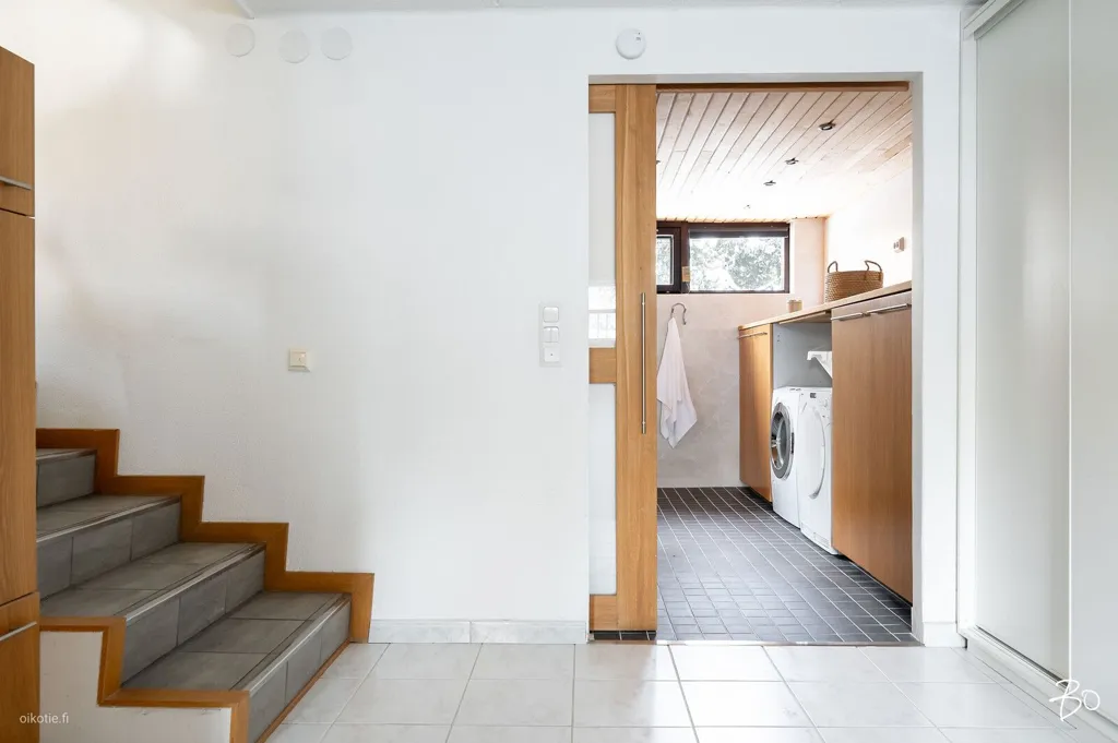 Esik - Renovated Parsonage with Sea View in Vartiokylä