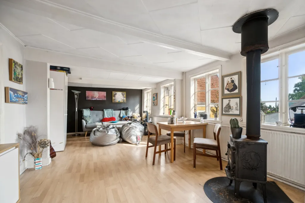 Living Room - Charming Villa with Central Location in Aakirkeby