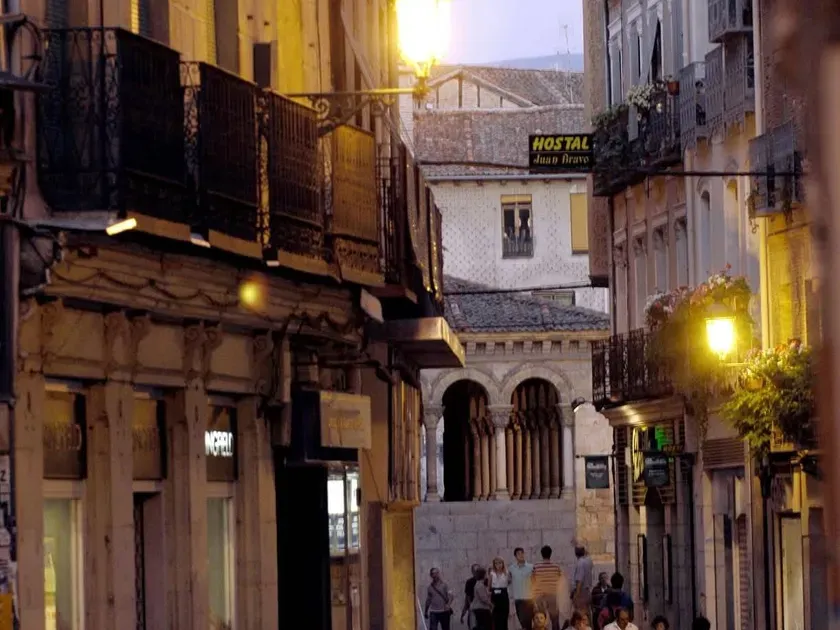 Mixed-Use Building for Renovation in Segovia