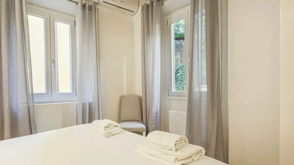 2-room apartment in IT