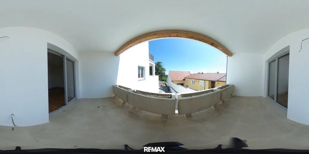 Terrasse - Modern Apartment with Balcony in Mörbisch am See