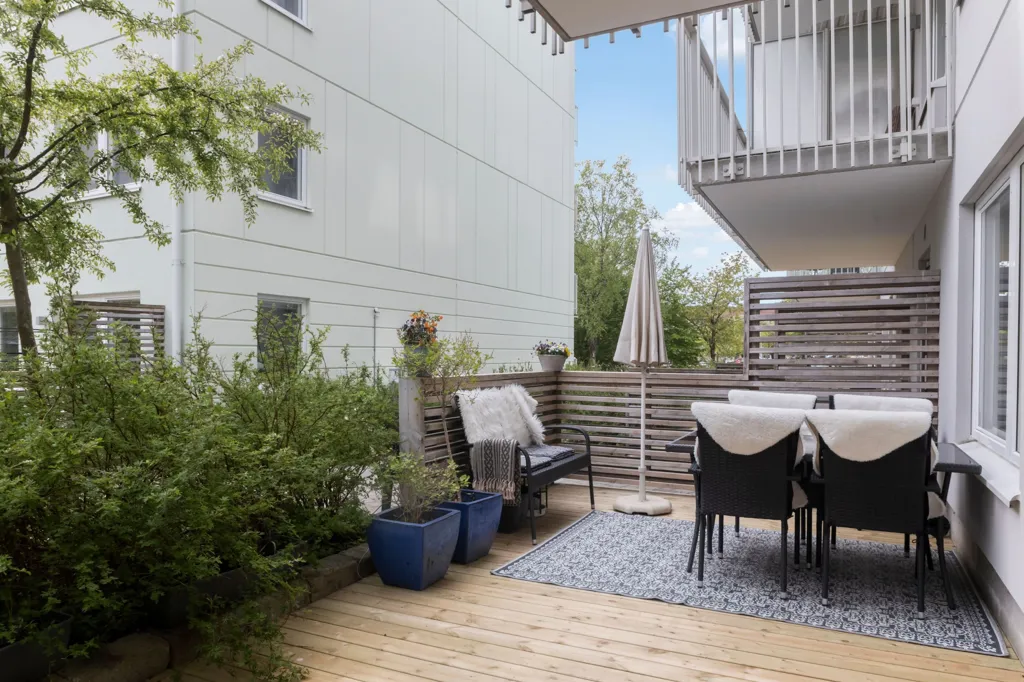 Terrazza - Modern Flat with Balcony in Kongahälla