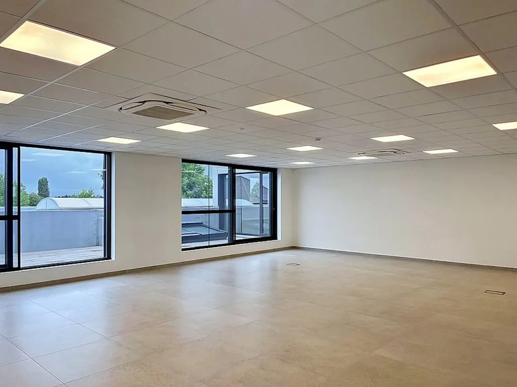 Studio - New Office with High-End Finish in Oudenaarde