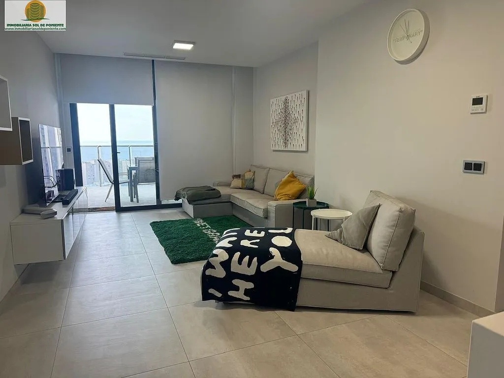 Elutuba - Modern Apartment with Pool in Poniente Beach