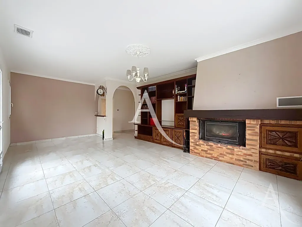 Living Room - Detached House with Garden in Saubens