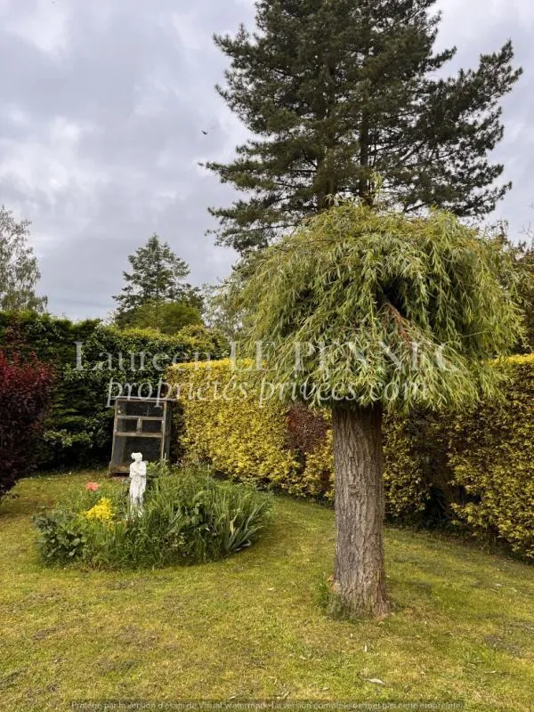 Aed - Charming House with Large Garden in Sermises