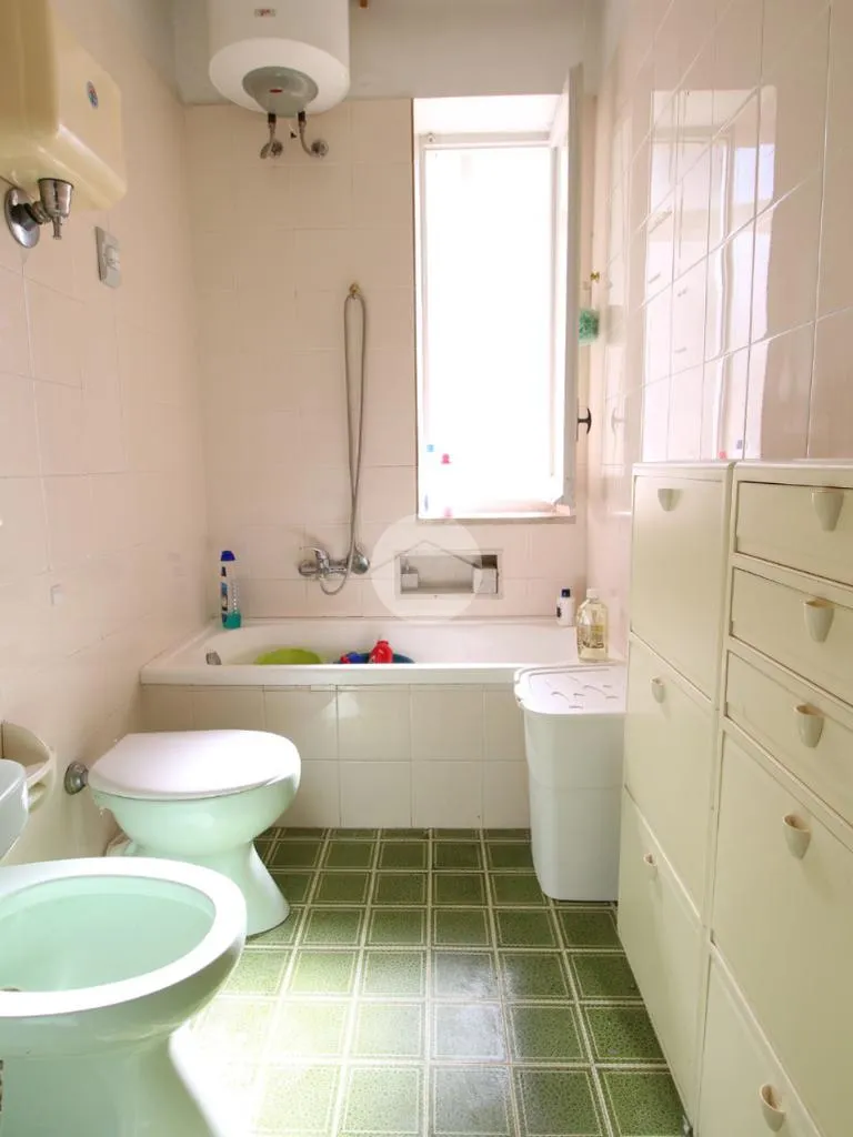 Vannitoad - Three-Bedroom Flat with Veranda in Trapani