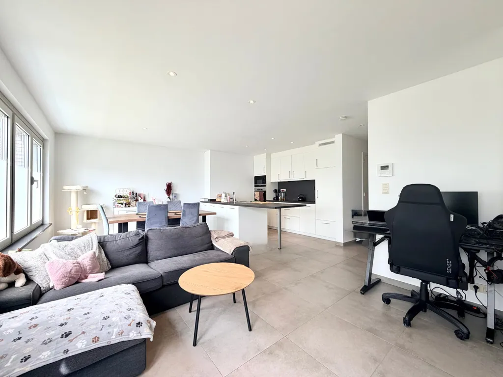 Séjour - Duplex Énergétique avec Garage à Verrebroek