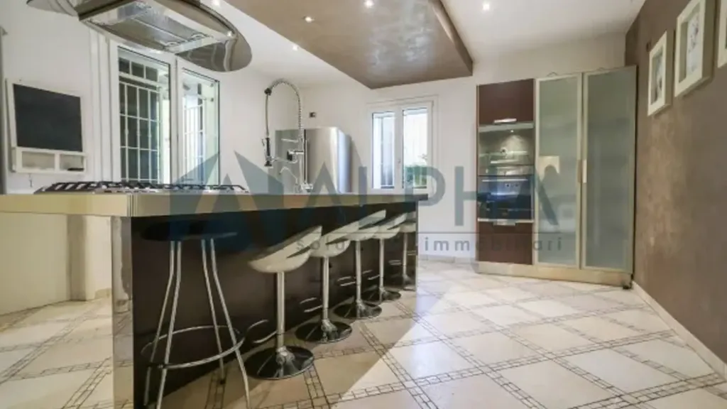 Cuisine - Architectural Villa with Private Garden in Ravenna