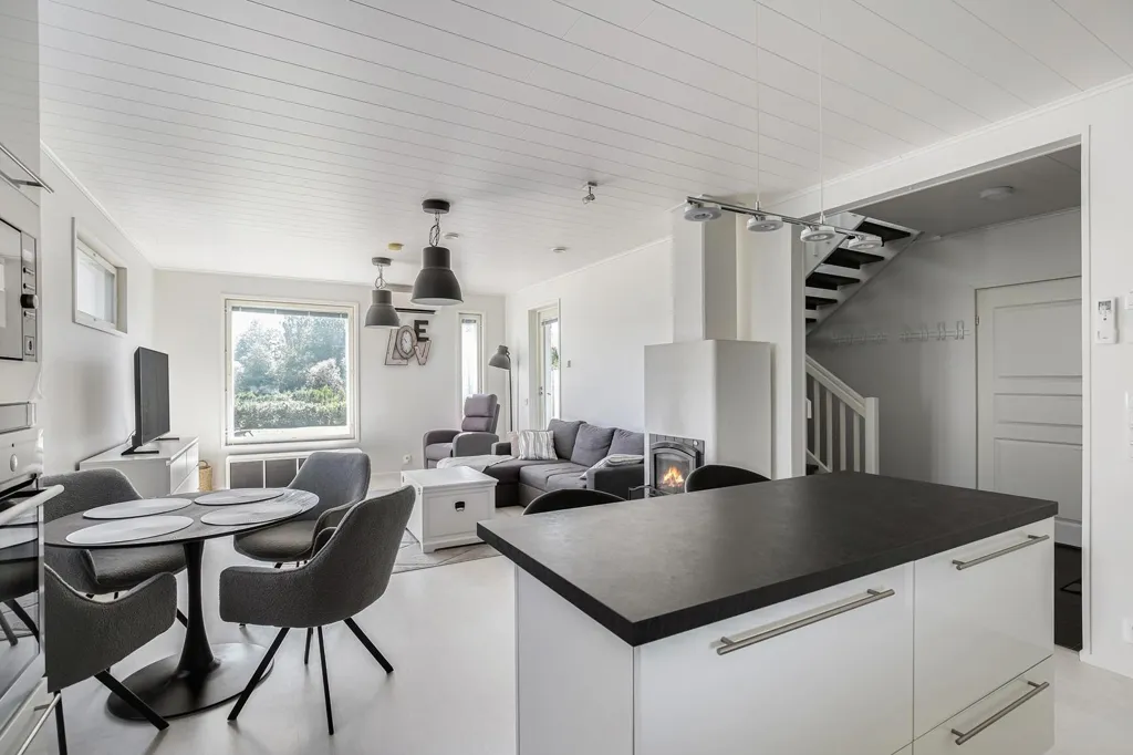 Köök - Contemporary Villa with Lake View in Vihti