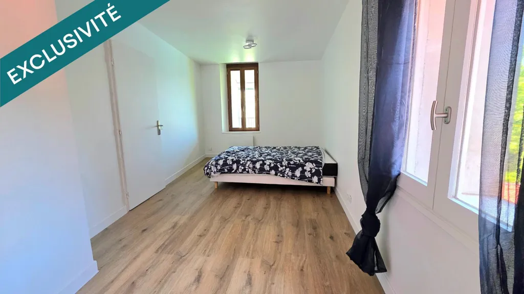 Camere da letto - City Centre Flat with River View in Seyssel