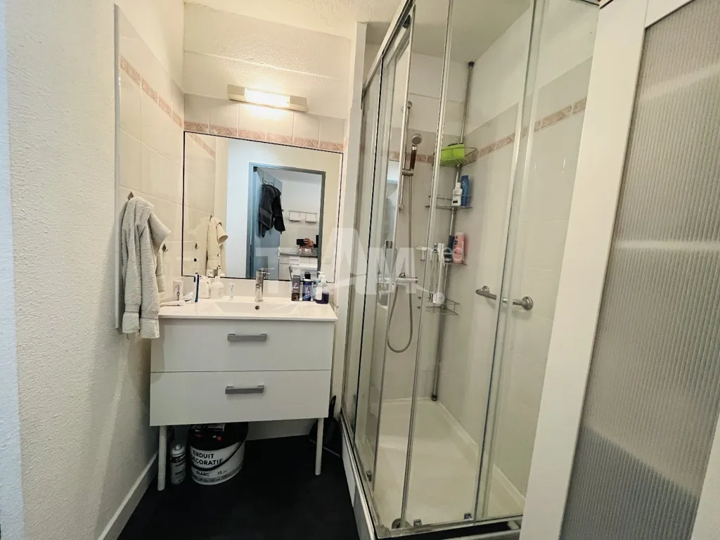 Salles de bain - Studio en Résidence près du Théâtre Molière à Sète