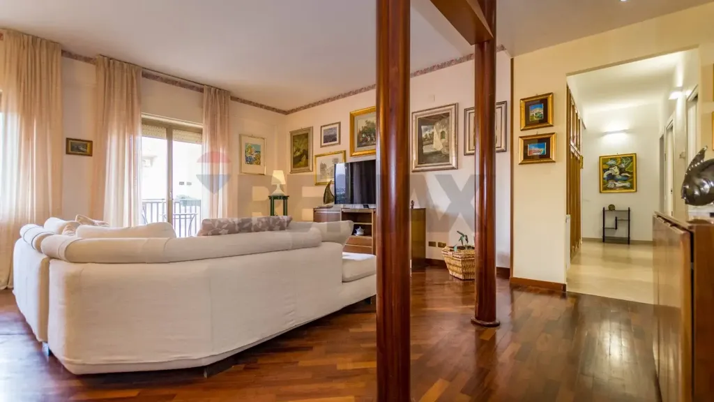 Elutuba - Spacious Apartment with Balcony in Palermo