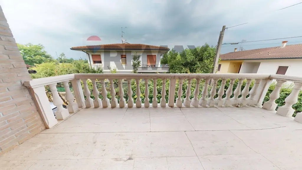 Balcon - Prestigious Villa with Terrace in Caldogno