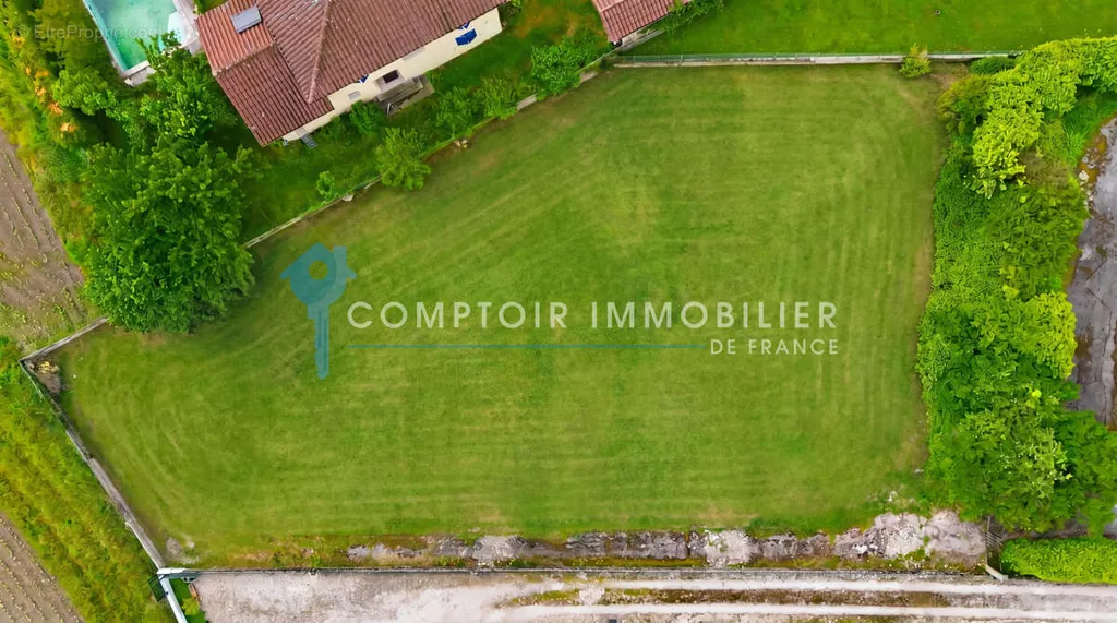 Õhuvaade - Viabilised Plot with Garden in Crolles