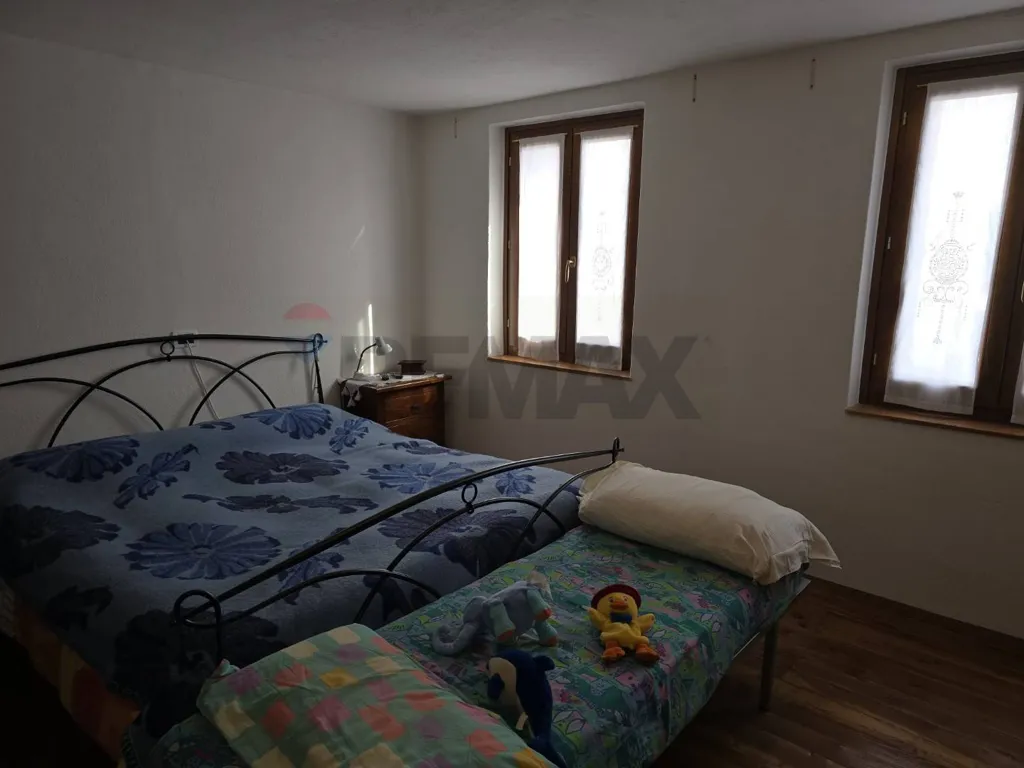 Chambres - Semi-detached House with Garden in Lamon