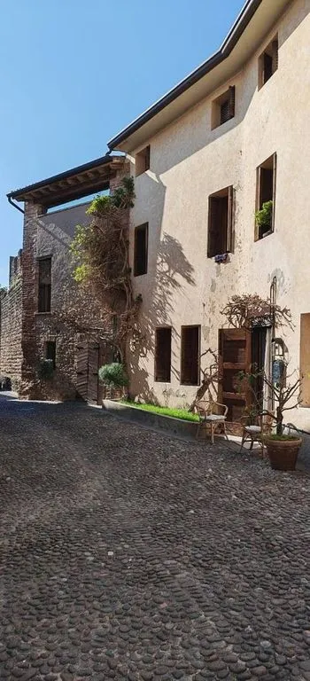 Jardin - Contemporary Villa with Pool in Monzambano